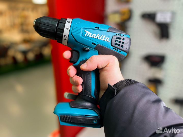 Аккумуляторная дрель-шуруповерт Makita DF347DWE