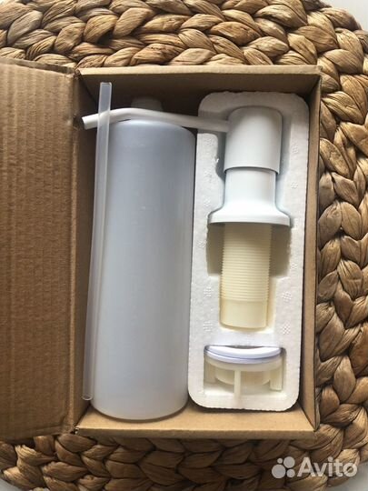 Диспенсер кухонный врезной