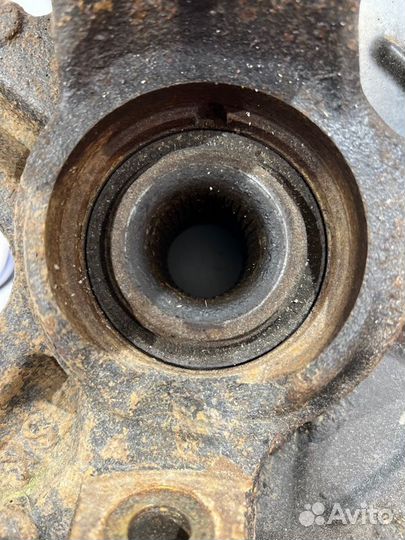 Кулак поворотный передний правый Skoda Fabia 2 1.2