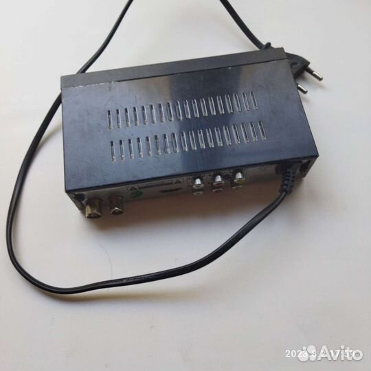 Ресивер для цифрового тв на 20 каналов