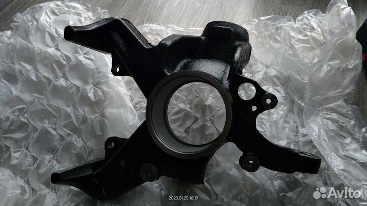 Поворотный кулак левый volkswagen 1J0 407 255 N