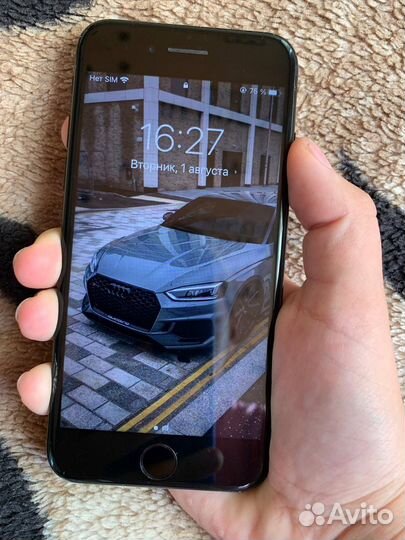 Телефон iPhone 7
