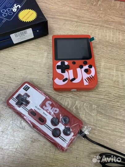 Портативная игровая приставка Sup с джойстиком
