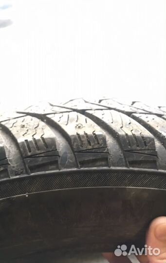 Yokohama Ice Guard IG65 215/60 R17 50B