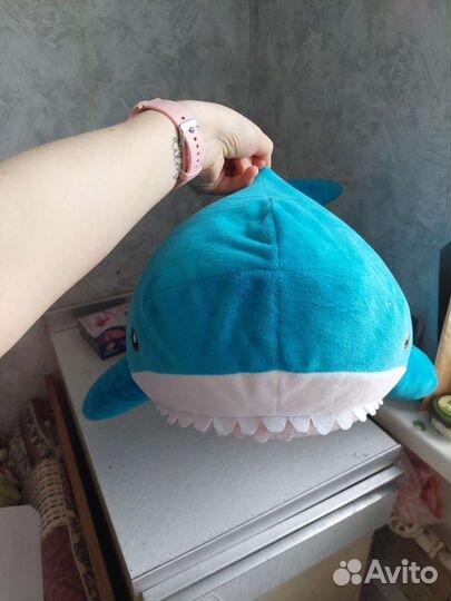 Акула. 100 см в длину