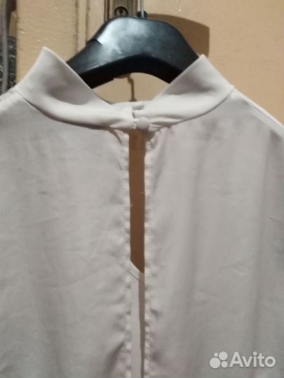 Блузка женская белая 42