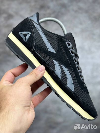 Кроссовки Reebok classic