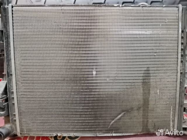 Радиатор охлаждения передний Renault Logan