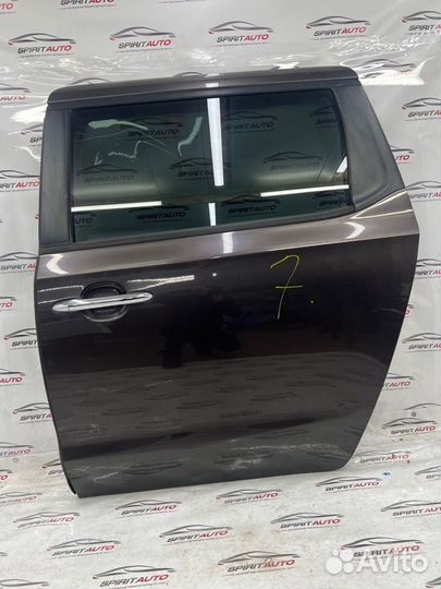 Дверь задняя левая Kia Carnival 3 2.2 D4HB