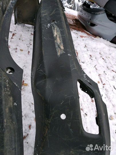 Бампер задний Toyota RAV4