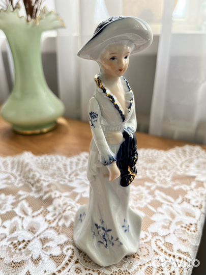 Винтажная статуэтка. Фарфор Capodimonte. Италия
