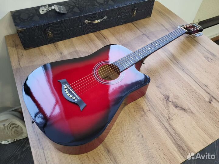 Гитара Белучи RED