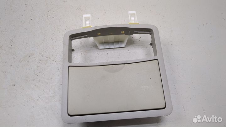 Бардачок Nissan Leaf