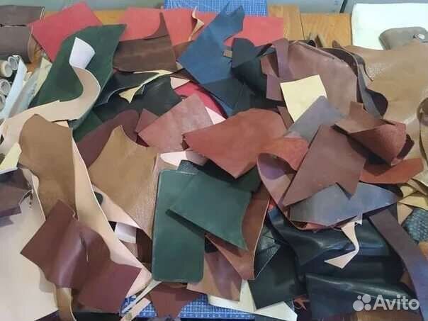 знак кожаные обрезки. кусок натуральной кожи. обрезь натуральной кожи крс цвет. обрезь кожи в волгограде купить. отходы из кожи.