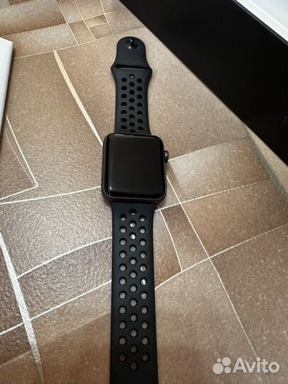 Часы apple watch 3 42mm nike