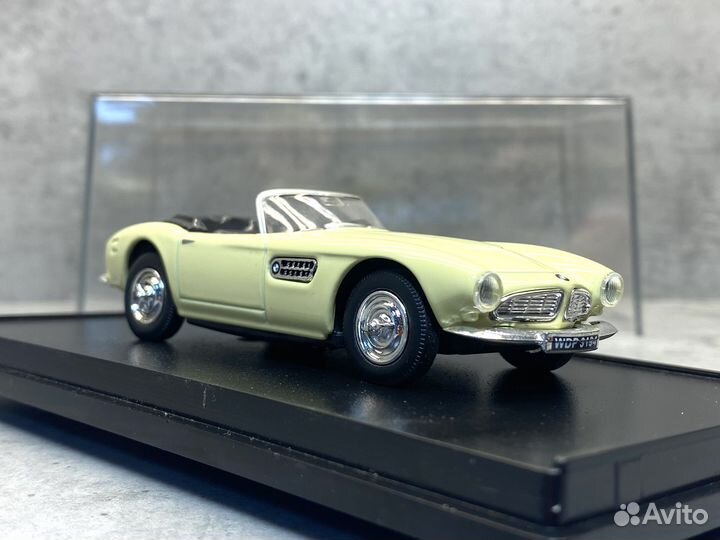 Коллекционная модель BMW 507 roadster 1:43 Amercom