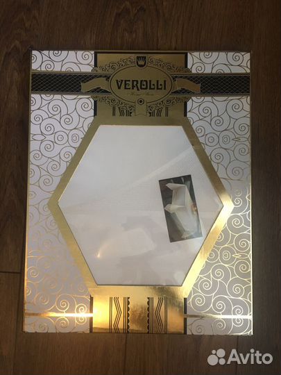 Скатерть белая праздничная новая