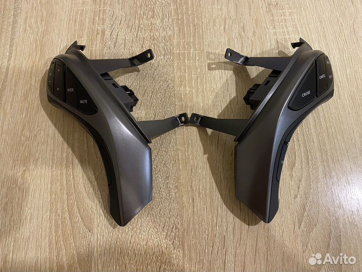 Кнопки круиз контроля Hyundai i30 Elantra Avante