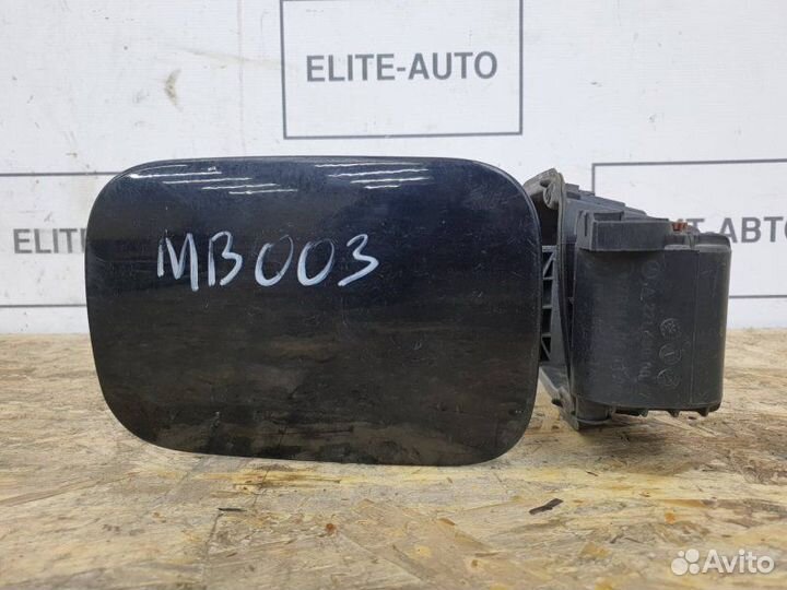 Лючок бензобака Mercedes S W221 2008