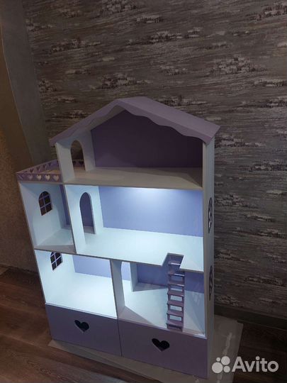 Домик кукольный