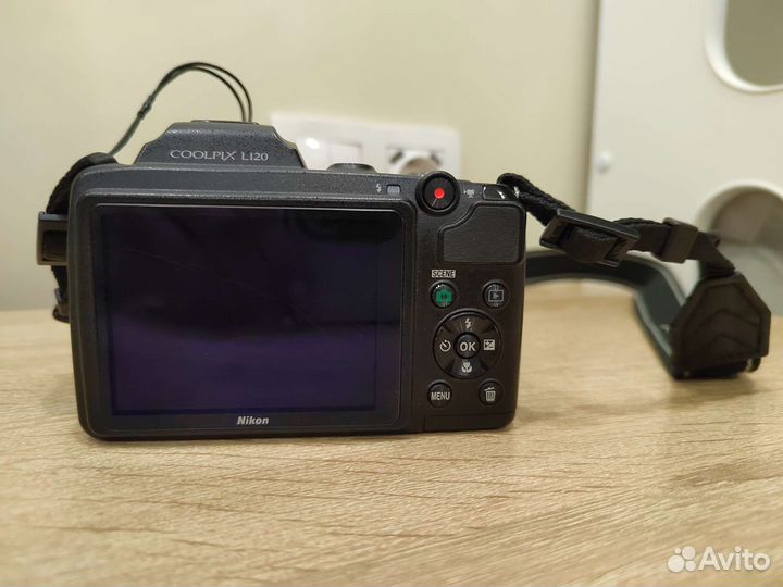 Зеркальный фотоаппарат nikon l120