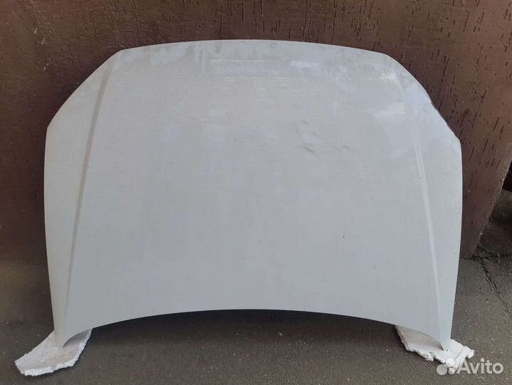 Капот на volkswagen polo