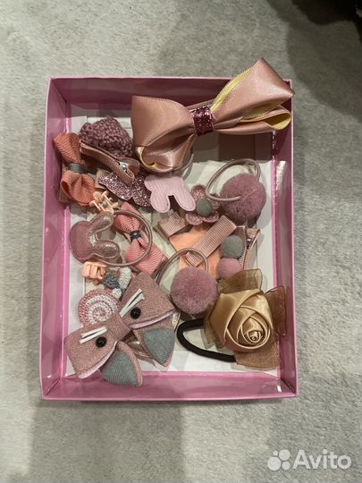 Заколки и резинки для волос