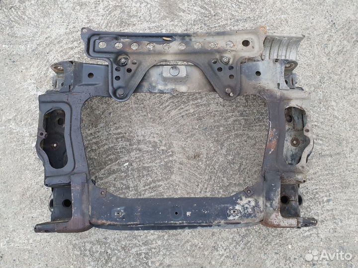 Балка подмоторная (подрамник) Mercedes W220