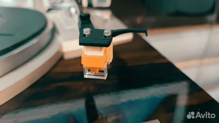 Виниловый проигрыватель Victor QL-Y33F