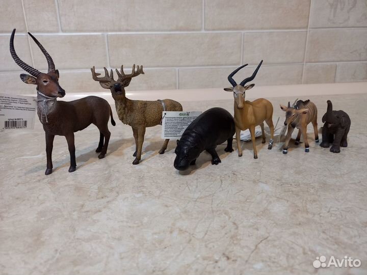 Фигурки животных и динозавров collecta(новые)