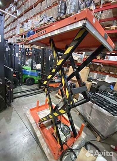 Подъемный стол YLF4006 1200x2200 4000 кг