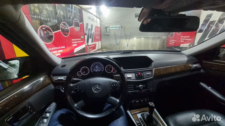 Капот мерседес 212 1.8