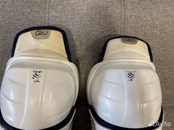 Щитки хоккейные Jofa RBK 9k