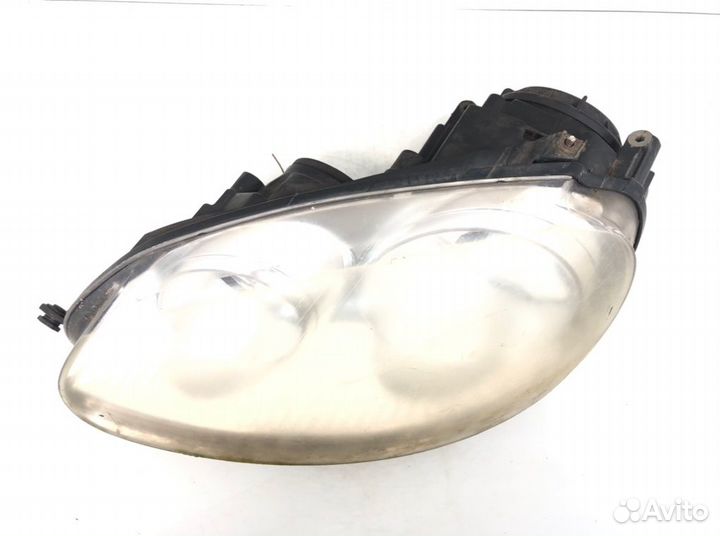 Фара левая Volkswagen Golf 5 1.9 TDI 2005