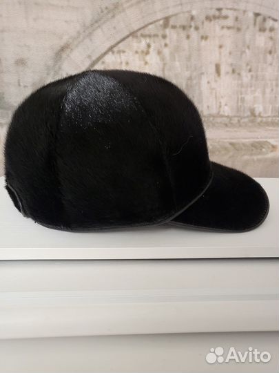 Бейсболка из меха норки новая