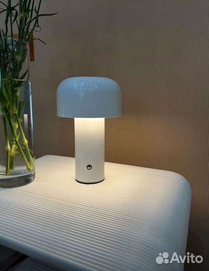 Дизайнерский гриб из металла