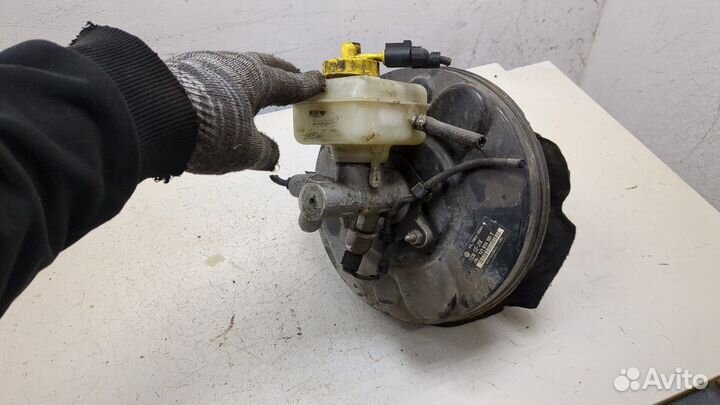 Цилиндр тормозной главный Volkswagen Golf 4, 2002