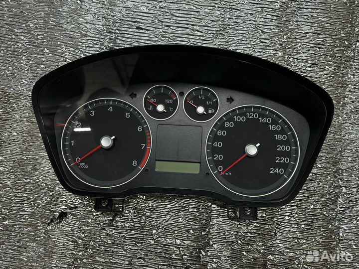 Приборная панель Ford focus 2