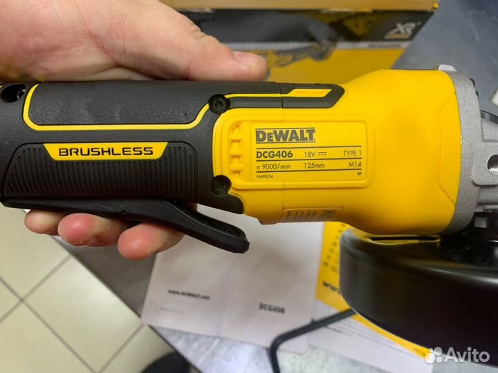 Аккумуляторная бесщеточная ушм dewalt DCG406N 18В