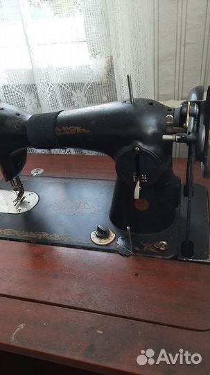 Швейная машинка