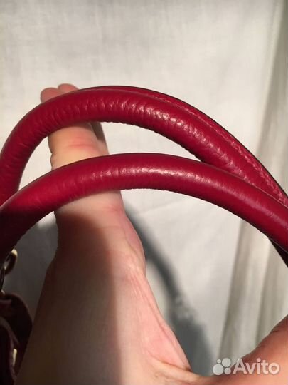 Красная дамская сумка zooler кожа