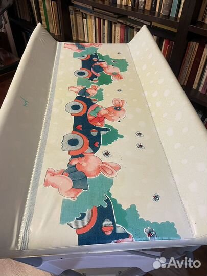 Пеленальный столик с ванночкой