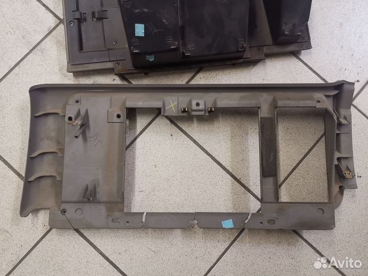 Бардачок chevrolet tahoe GMT 840