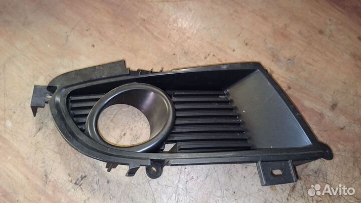 Решëтки противотуманных фар (передние) Lancer 9