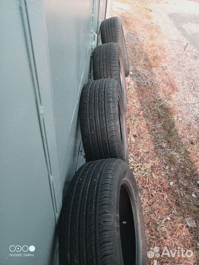 Hankook Optimo ME02 215/60 R16