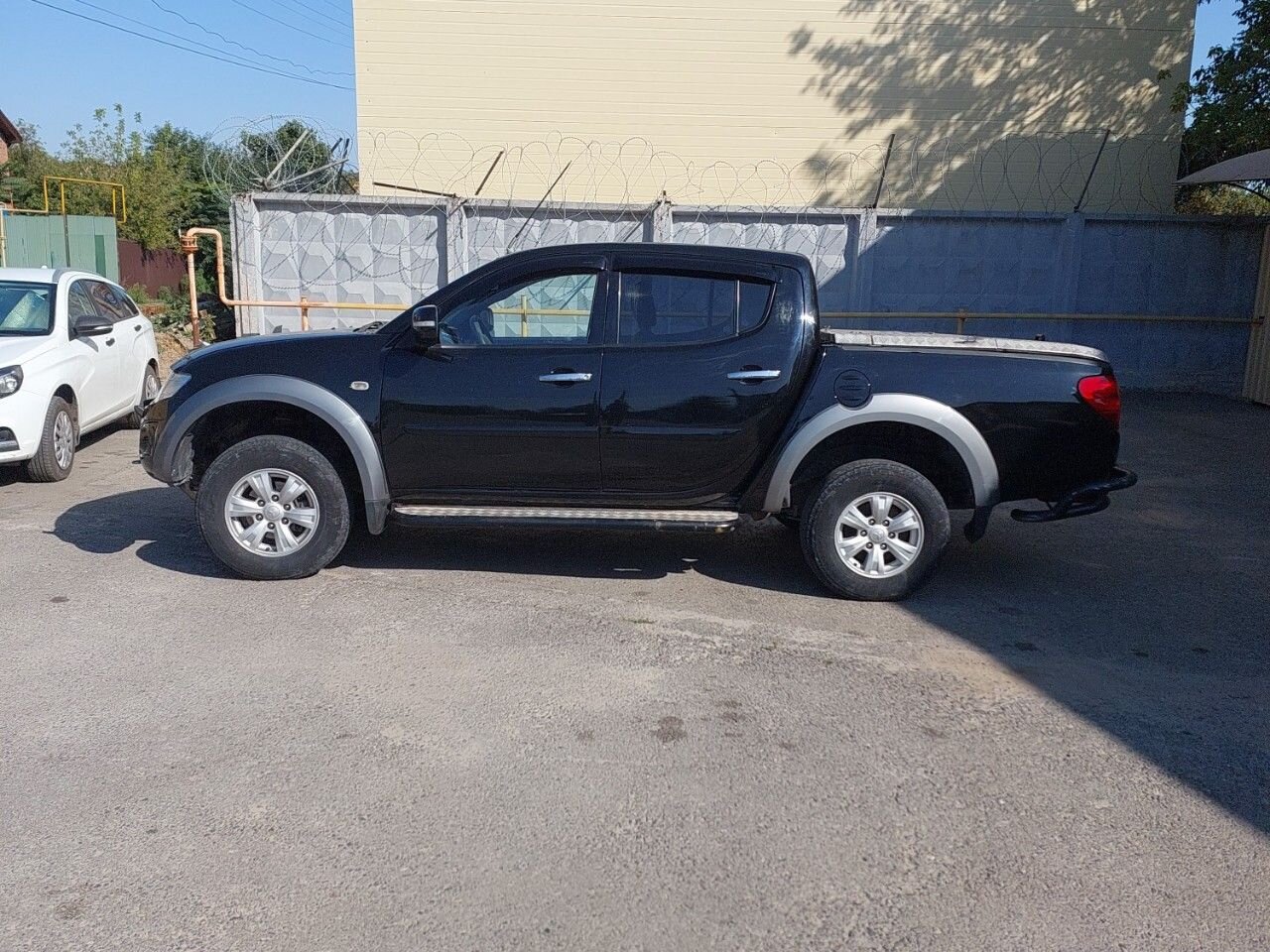Mitsubishi L200: фото владельца