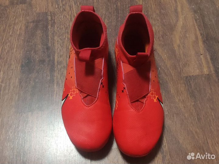 Футбольные бутсы nike детские