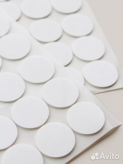 Наклейки двухсторонние для крепления фитилей 20мм*