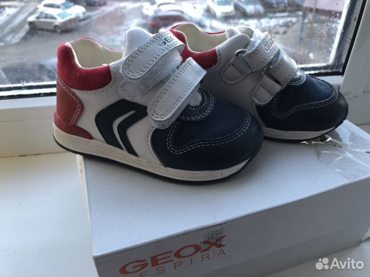Кроссовки Geox