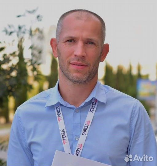 Агент по недвижимости риэлтор